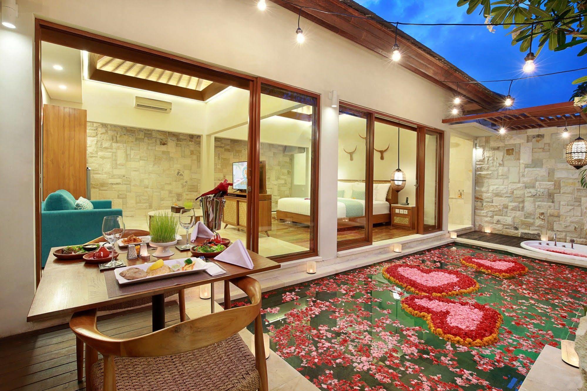 Aksari Villa سمينياك المظهر الخارجي الصورة